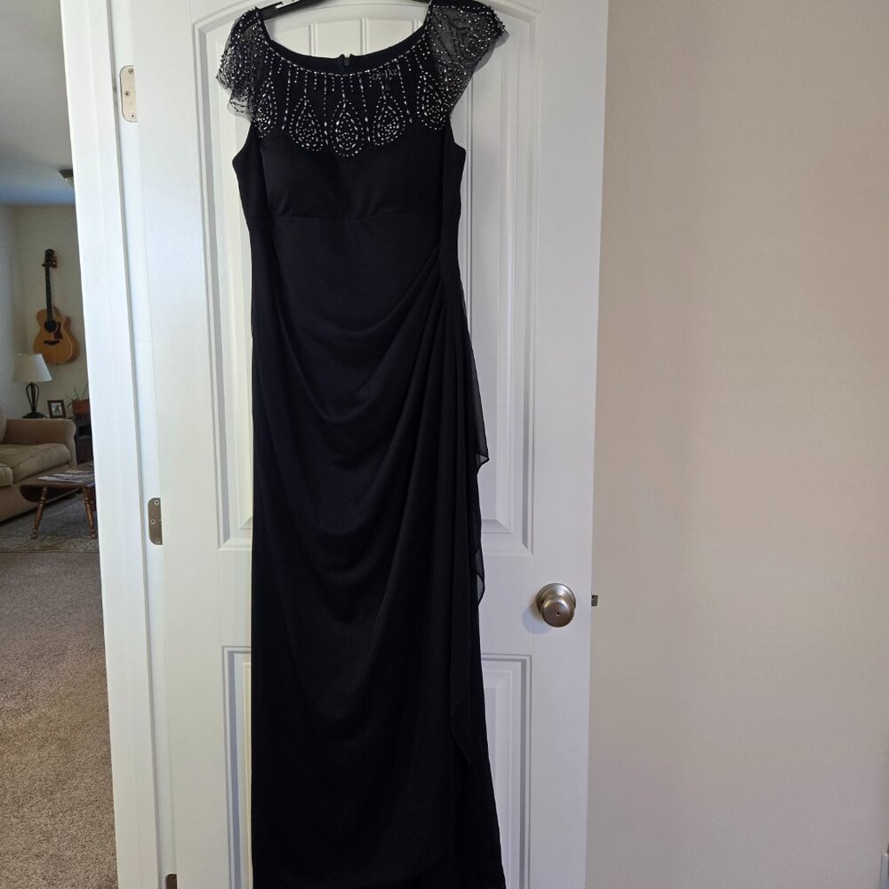 Midnight Blue  long formal dress, Size 12 - Picture 4 of 5